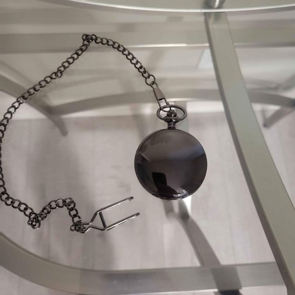 Black Stylish Pocket Watch - Picture 4 of 5